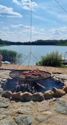 Tatarak domki na mazurach nad jeziorem Wałpusz
