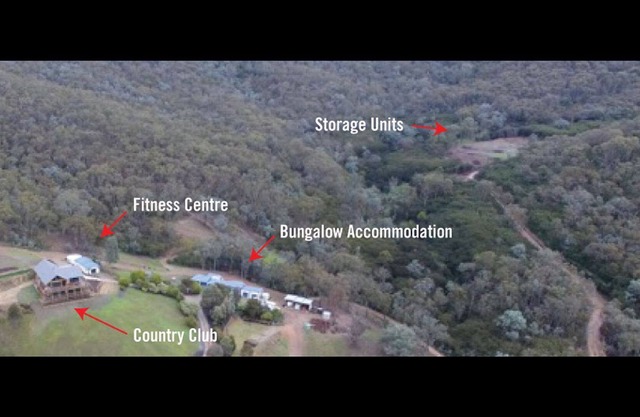 Taylor Bay Country Club- 3 self contained cabins