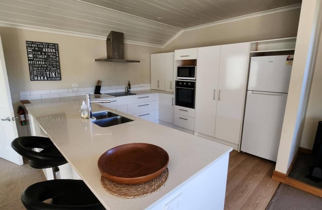 Te Kiekie Cottage. An entire home in the beautiful village of Mt Somers.