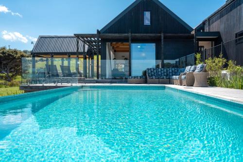Te Whau Retreat - Whole Property - Be My Guest Waiheke