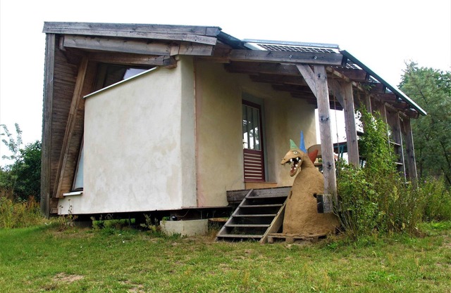 Teachers Home/Family accommodation - gardeners house
