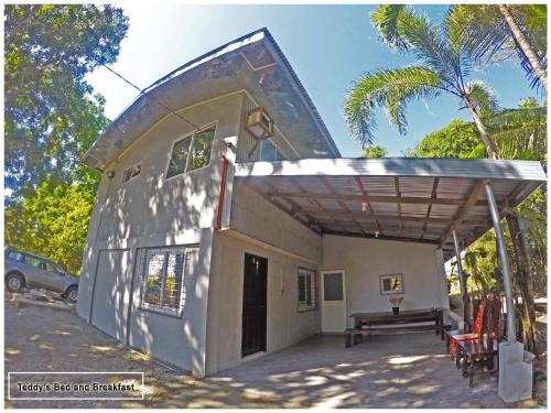 Teddys Bed & Breakfast lodge