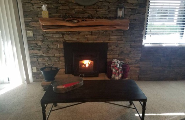 Tee & Jeep's cozy apartment