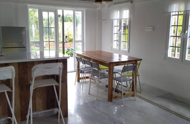 Teen Duari Farmstay - Luxurious Colonial Villa