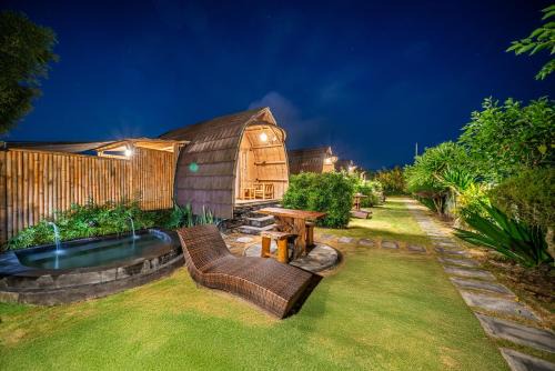 Tegal Bamboo Cottages & Private Hot Spring