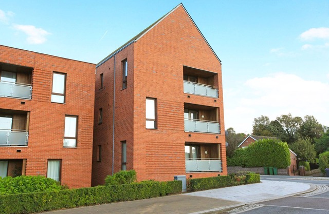 Telford - 2 Bedroom Modern Apartment