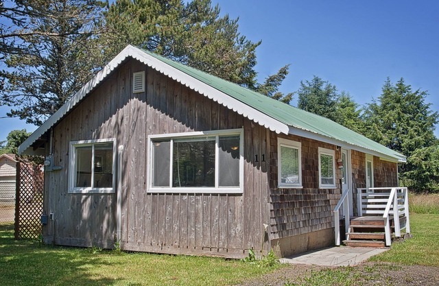 Ten Pines Cottage, Ocean Shores, WA