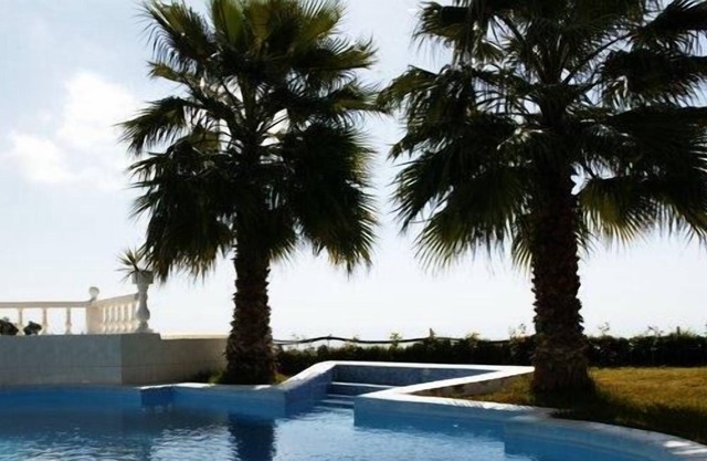 Tenerife Southwest - Apartment on luxurious Finca with Pool & Tennis Court