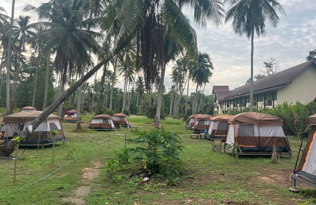 Tent Room