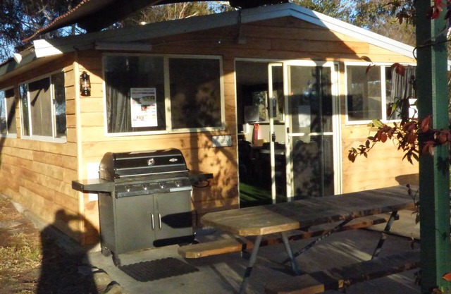 Tenterfield Lodge and Caravan Park