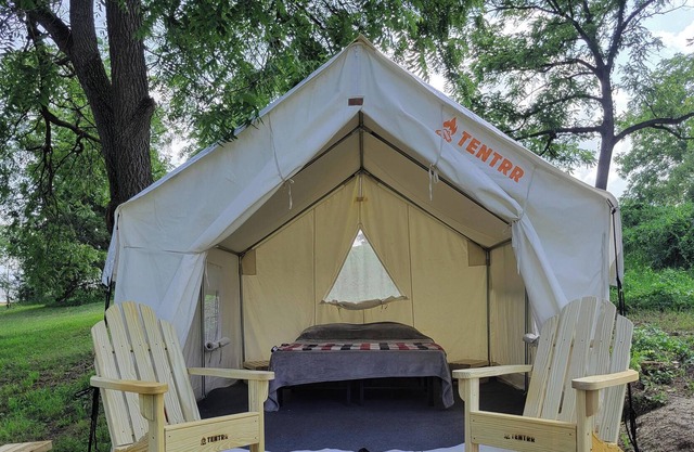 Tentrr Signature Site - Hillside Hideaway - E