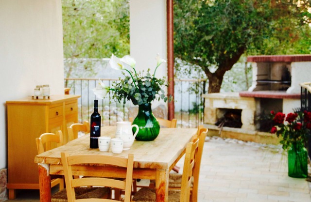 TENUTA LE CRIE, VILLETTA RESIDENCE with swimming pool and tennis court