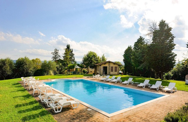 Tenuta Patrizi Guardabassi is an ideal Villa for holiday in privacy and relax