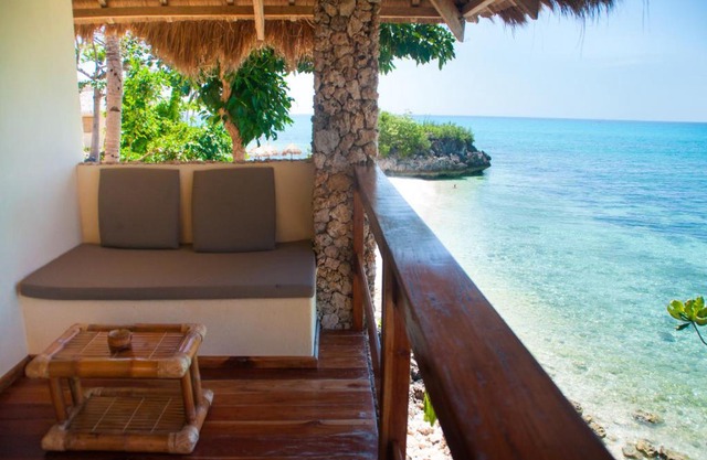 Tepanee Beach Resort
