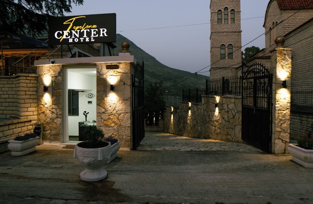 Tepelena Center Hotel