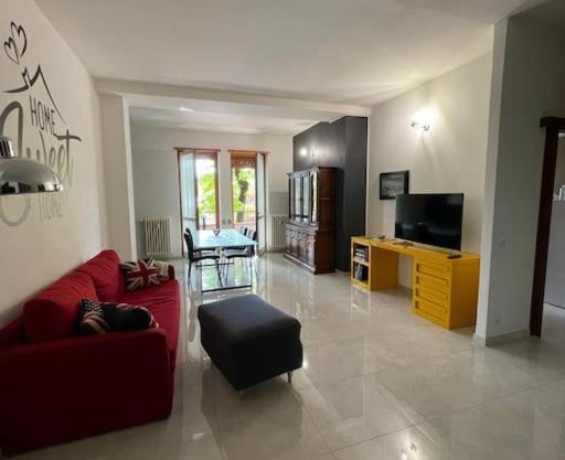 Terrace house appartamento mq 80 adiacente ospedale e clinica