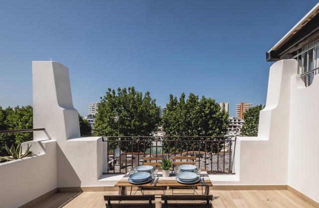 Terrace with view of the harbor - 5 min to the beach