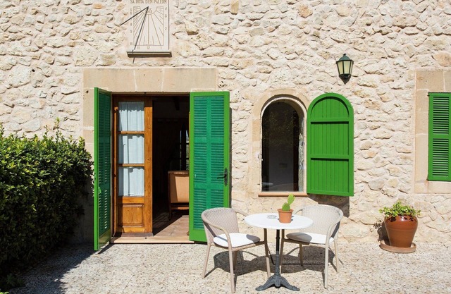 Terraced House in Mallorca with Pool
