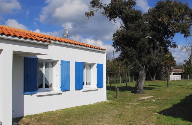 Terraced house, independent, 100 m from the beach of Rémigeasse