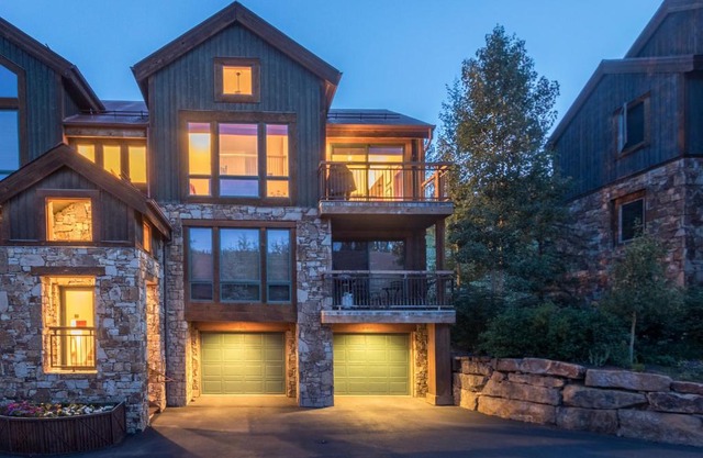 TERRACES 402 by Exceptional Stays