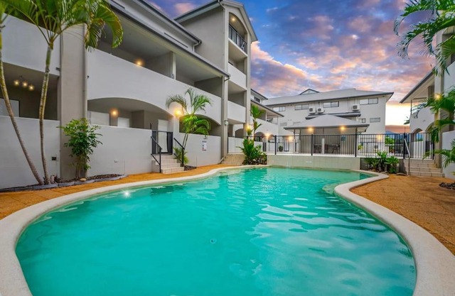 Terraces on Martyn - A Breezy Tropical Pool Retreat