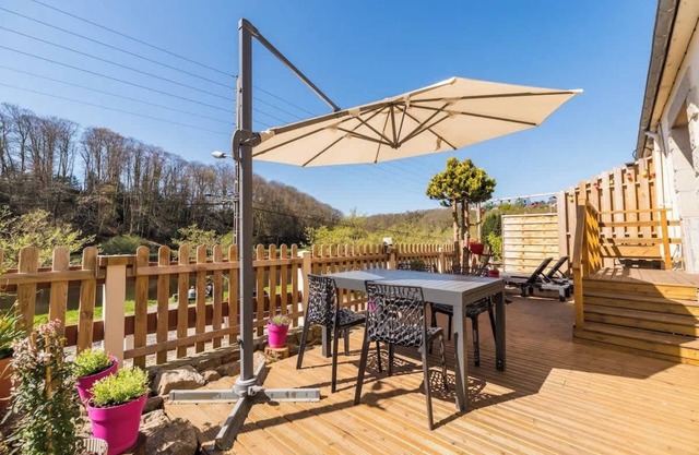 Terrasse, charme & nature en coeur de Lannion