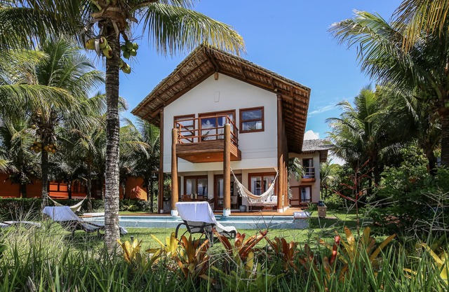 TERRAVISTA condominium, beach and exclusive pool. VIEW OF THE CLIFF AND GOLF COURSE