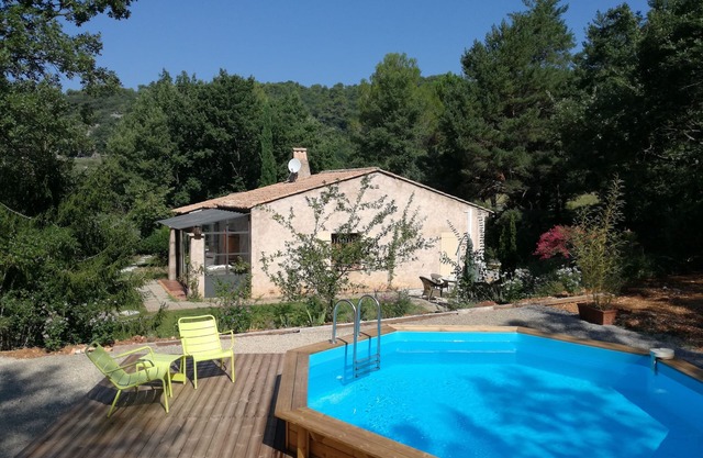 Territory Haut Var in winter, Lake, Gorges du Verdon. Pets allowed