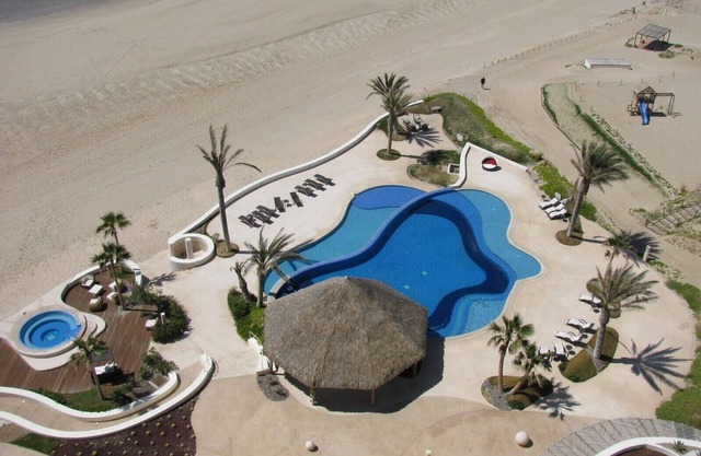 Tessoro 703 - Award Winning Design at the End of Las Conchas