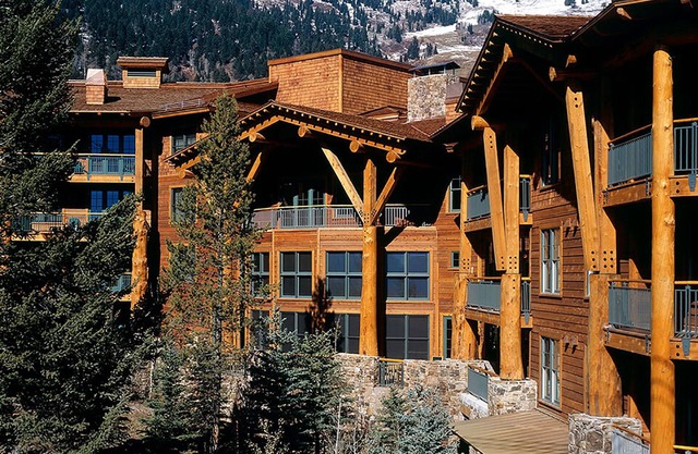 Teton Club - 2BR - Luxury - At the Tram!