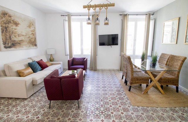 Tetuan 3D - Two Bedroom Apartment, Sleeps 4