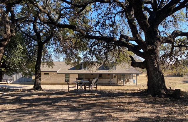 Texas Hill Country Ranch House - Great Views - Near Hidden Falls Park