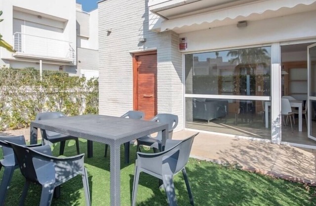 th109/24 Townhouse in Altafulla · 4 bedrooms 2.5 baths
