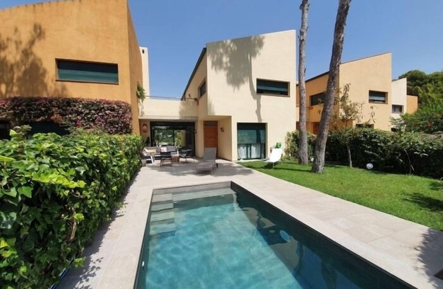 th122 Townhouse in Tarragona · 4 bedrooms · 6 beds · 2 baths
