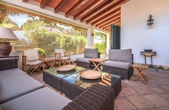 th129 Villa in Cambrils · 5 bedrooms · 9 beds · 3 baths