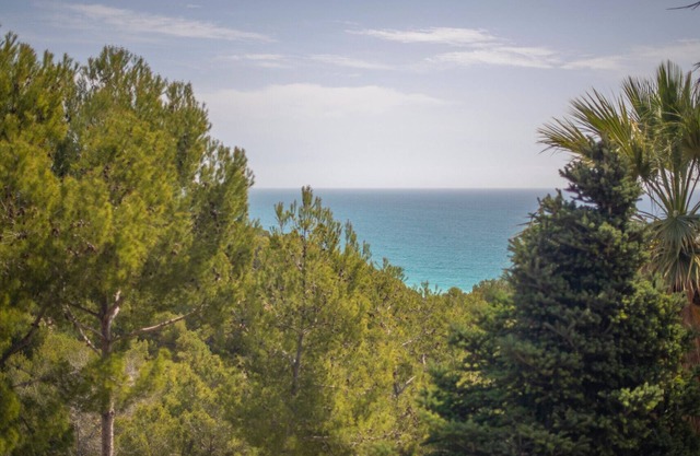 TH151 Townhouse with Swimming Pool in Tamarit near the Beach