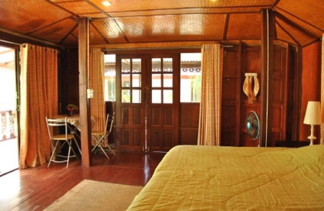 Thai House 20 m from the beach