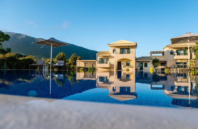 Thalassa - A paradise. Luxury 2 Bedrooms House (Sleeps 4) With Pool In Corfu