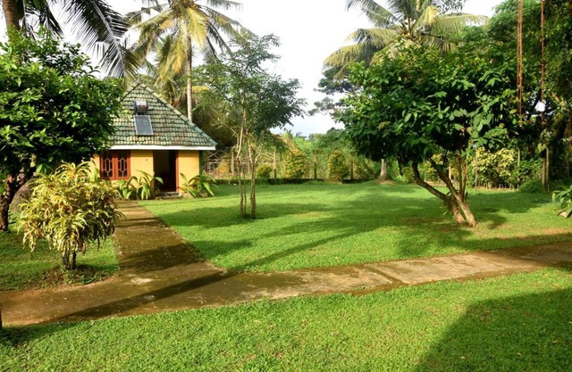Tharindu Villa