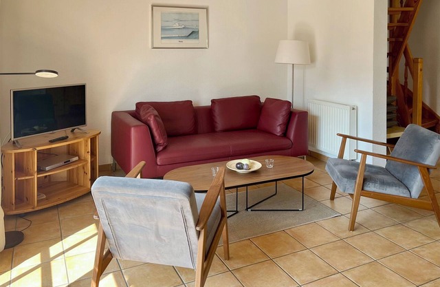 Thatched DHH in a quiet location in Wieck on the Darß, pets allowed, WLAN