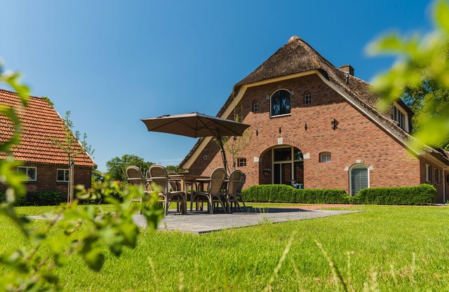 Thatched, luxurious and spacious holiday farmhouse