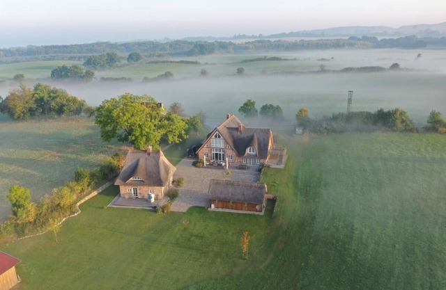 Thatched roof property 350 sqm on Ratzeburger See