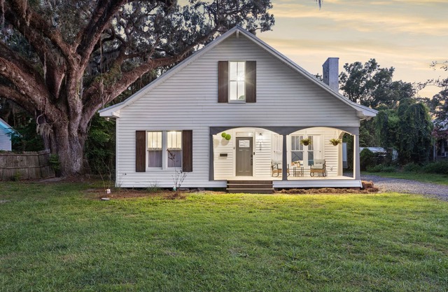 The 1923 in Live Oak: Family Legacy & Suwannee Adventures Await