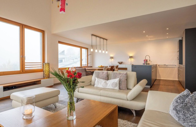 The 3.5 room apartment located in Flims Dorf in a quiet and well-connected area.