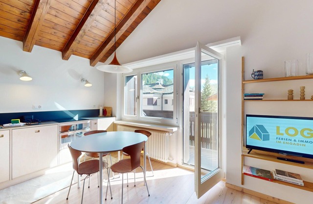 The 3-room apartment on the top floor, approx.