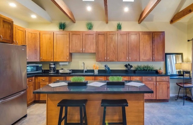 The Abode in Downtown Los Gatos