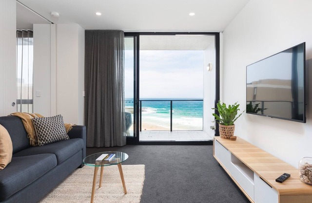 The Aire - one bedroom apartment overlooking Newcastle Beach