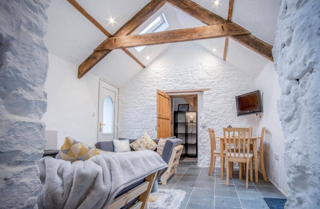 The Anchor Light - 1 Bed - Freshwest Beach Retreat