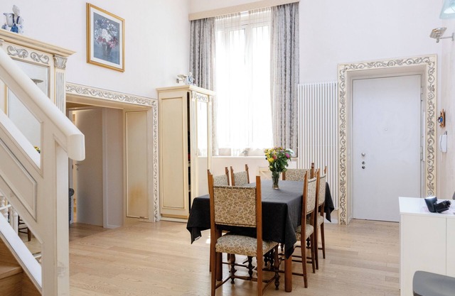 The apartment is located near downtown Milan, and well served, metro, restaurants.