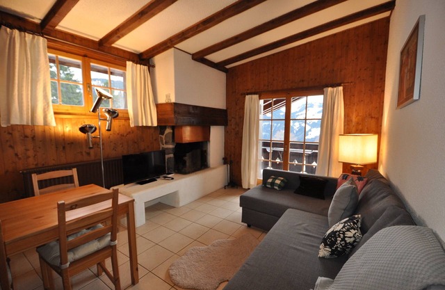 The apartment is located in La Barboleuse, approx. 150m from the Croix-de-Chaux - Gryon ski slope li